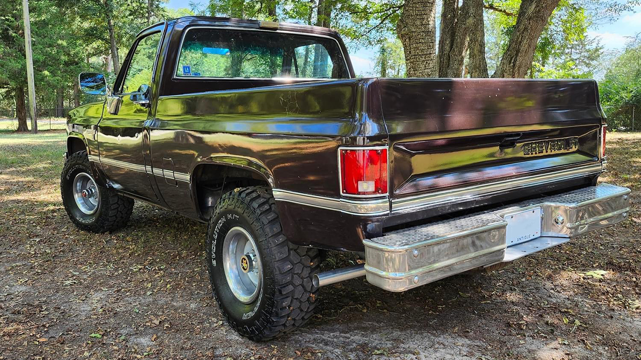 1st Image of a 1985 CHEVROLET K10