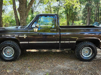 Image 4 of 5 of a 1985 CHEVROLET K10