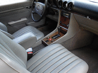 Image 12 of 20 of a 1987 MERCEDES-BENZ 560 SL