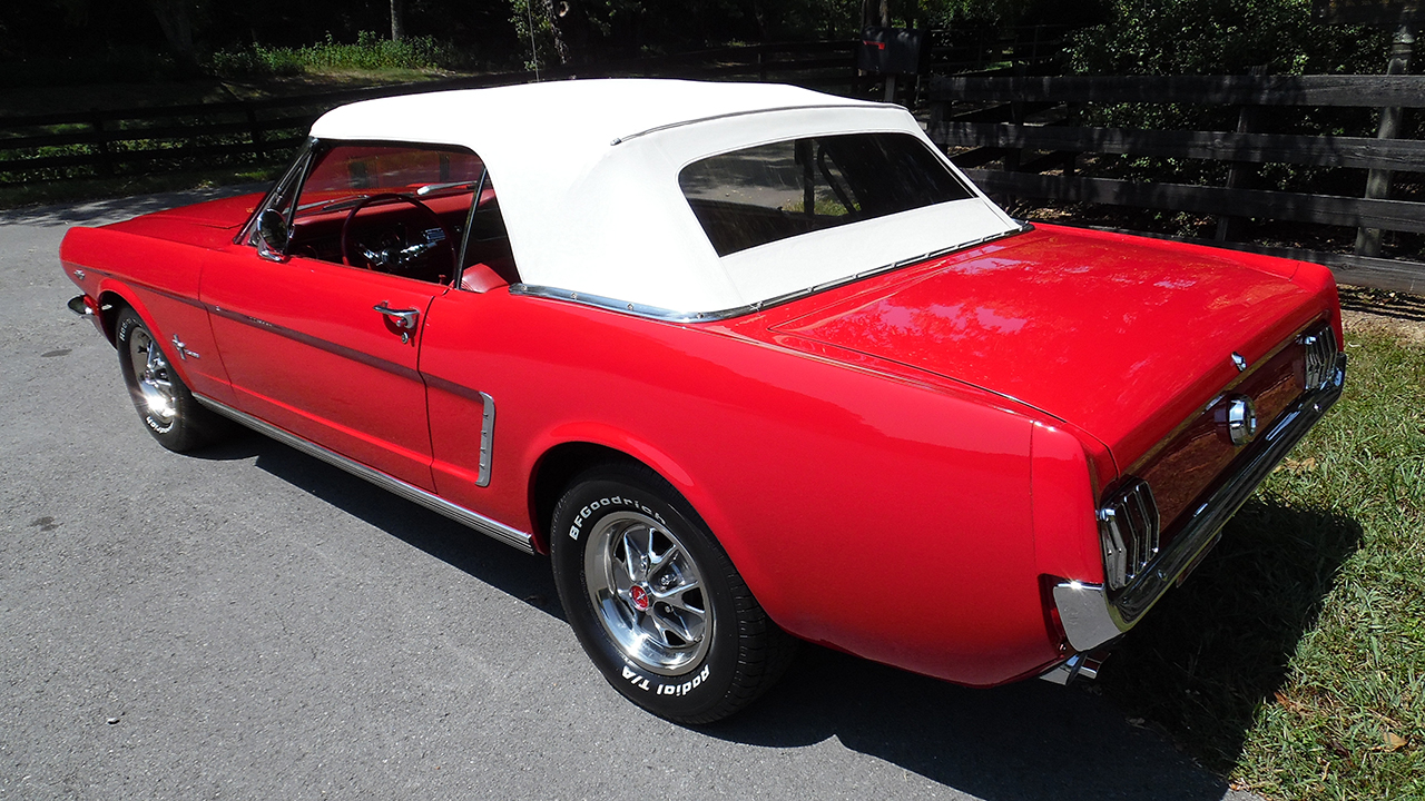 3rd Image of a 1965 FORD MUSTANG