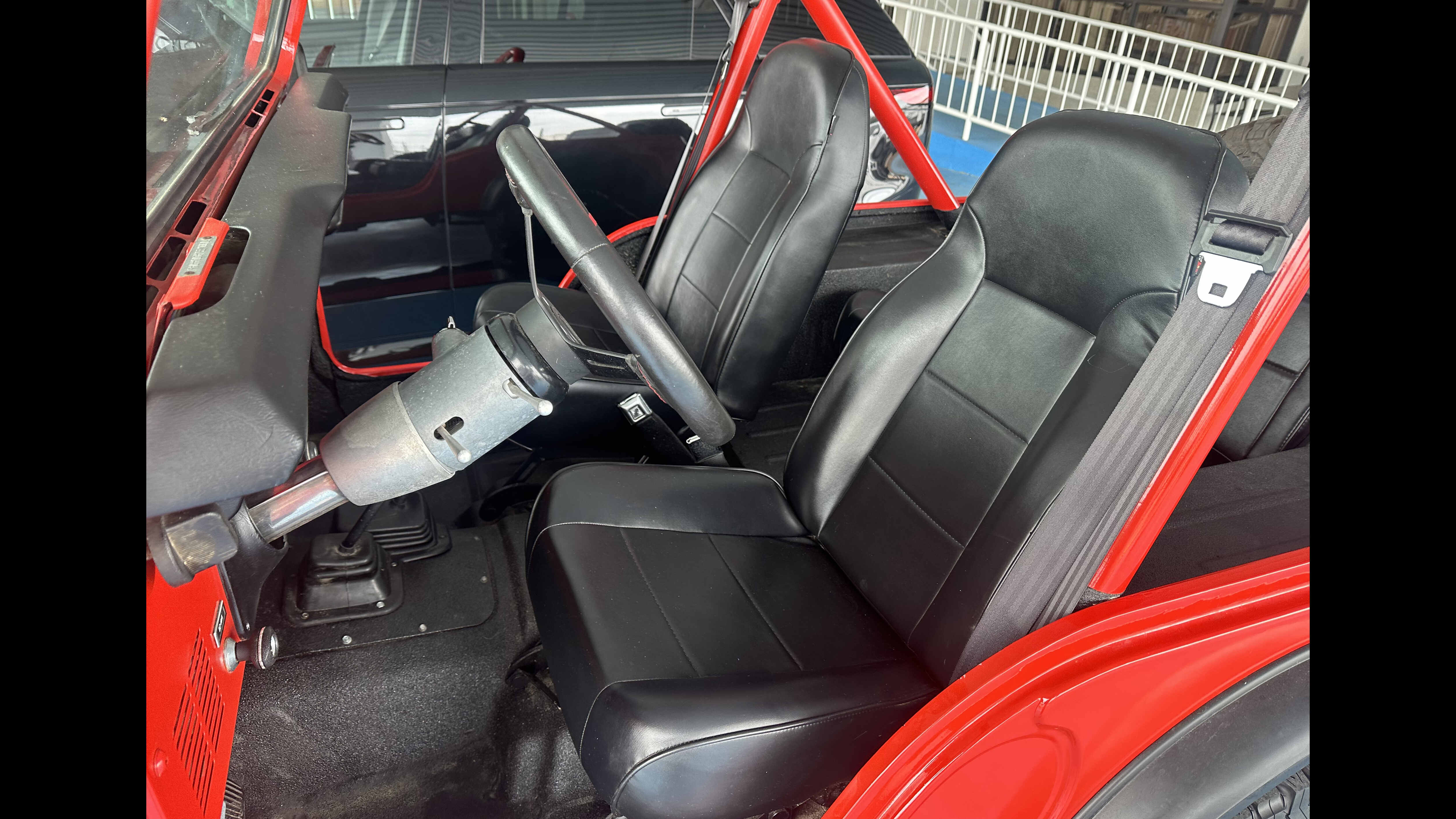 3rd Image of a 1983 JEEP CJ5