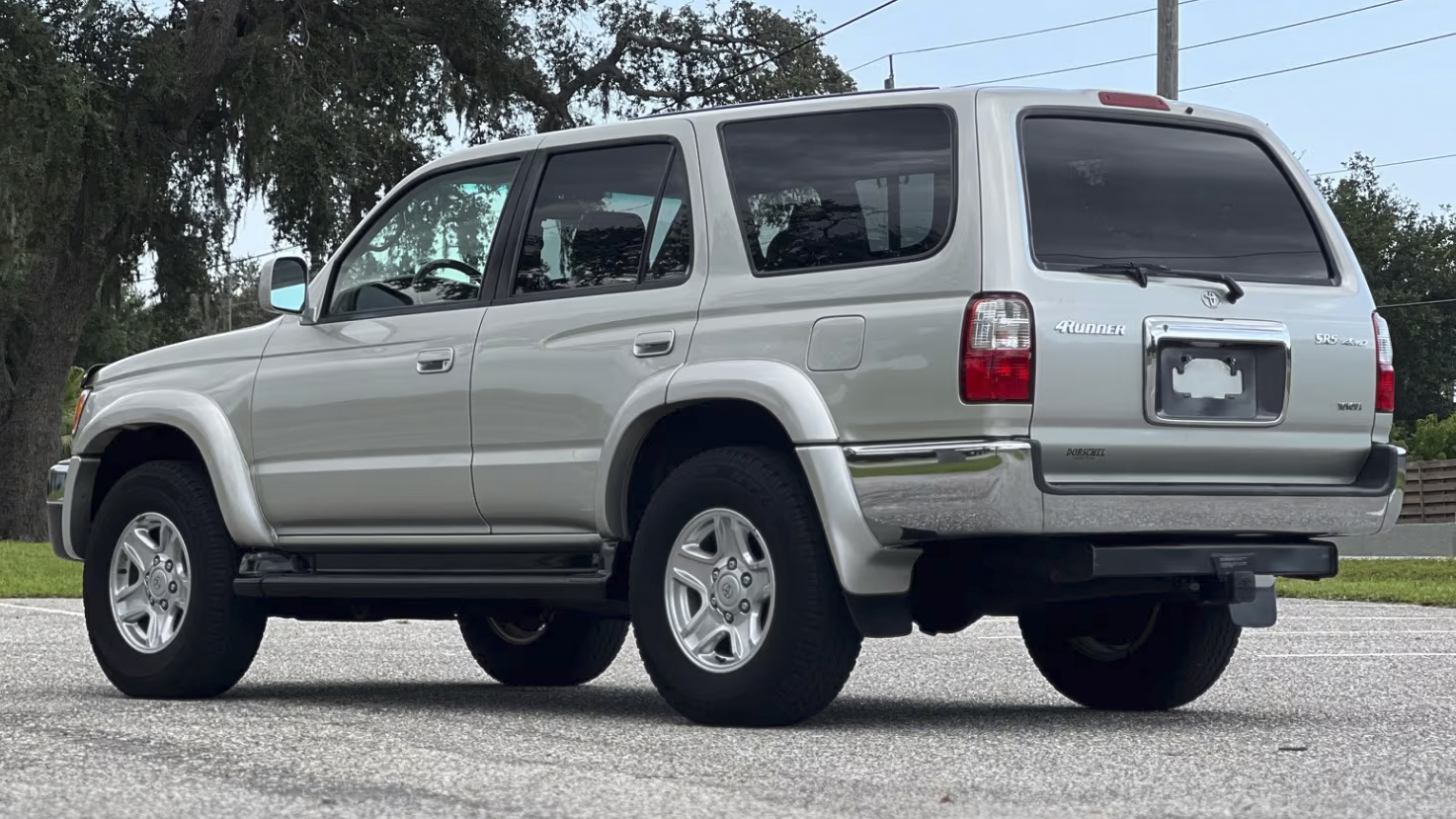 4th Image of a 2002 TOYOTA 4RUNNER