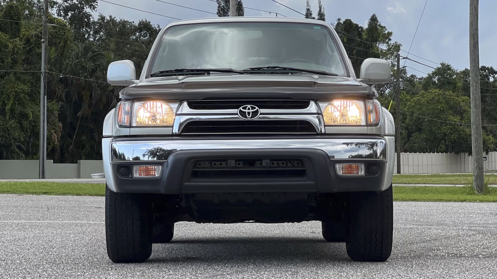 12th Image of a 2002 TOYOTA 4RUNNER