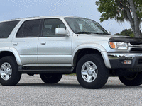 Image 2 of 29 of a 2002 TOYOTA 4RUNNER