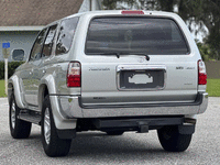 Image 7 of 29 of a 2002 TOYOTA 4RUNNER