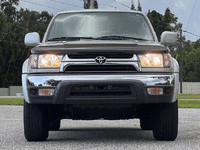 Image 13 of 29 of a 2002 TOYOTA 4RUNNER
