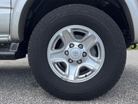 Image 17 of 29 of a 2002 TOYOTA 4RUNNER