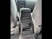 Image 25 of 29 of a 2002 TOYOTA 4RUNNER