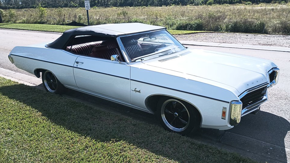 2nd Image of a 1969 CHEVROLET IMPALA