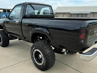 Image 3 of 14 of a 1990 TOYOTA TACOMA