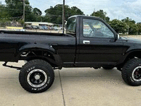 Image 4 of 14 of a 1990 TOYOTA TACOMA