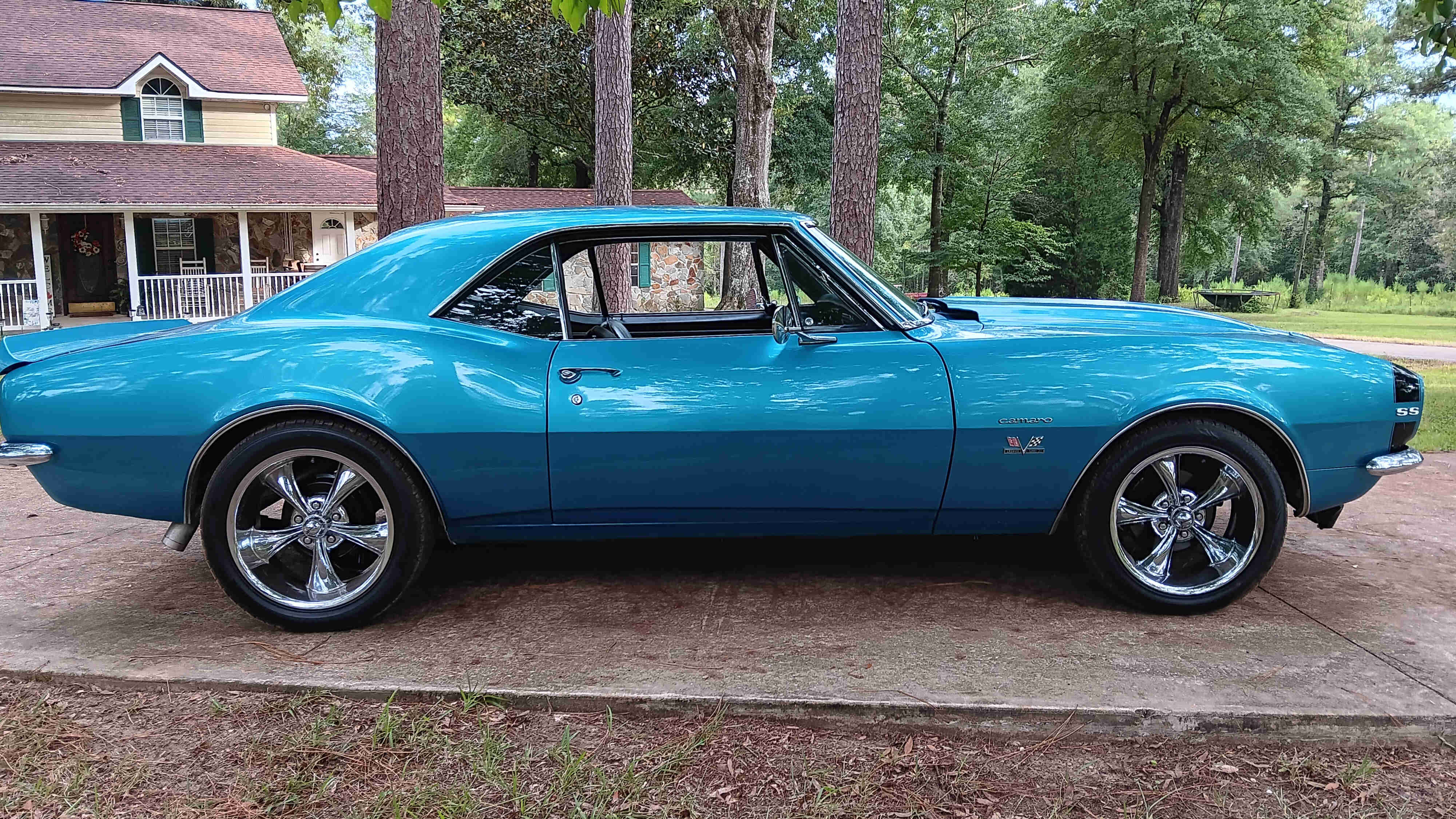 3rd Image of a 1967 CHEVROLET CAMARO SS