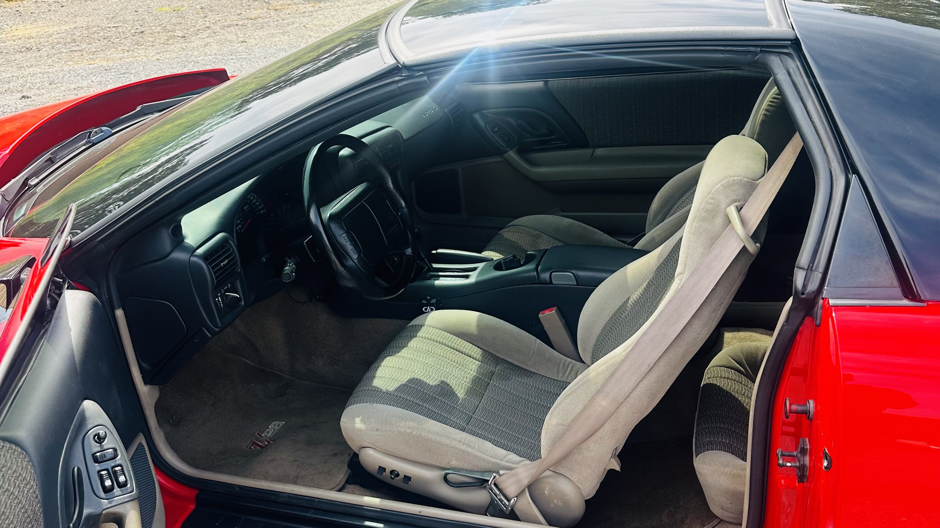 8th Image of a 1996 CHEVROLET CAMARO