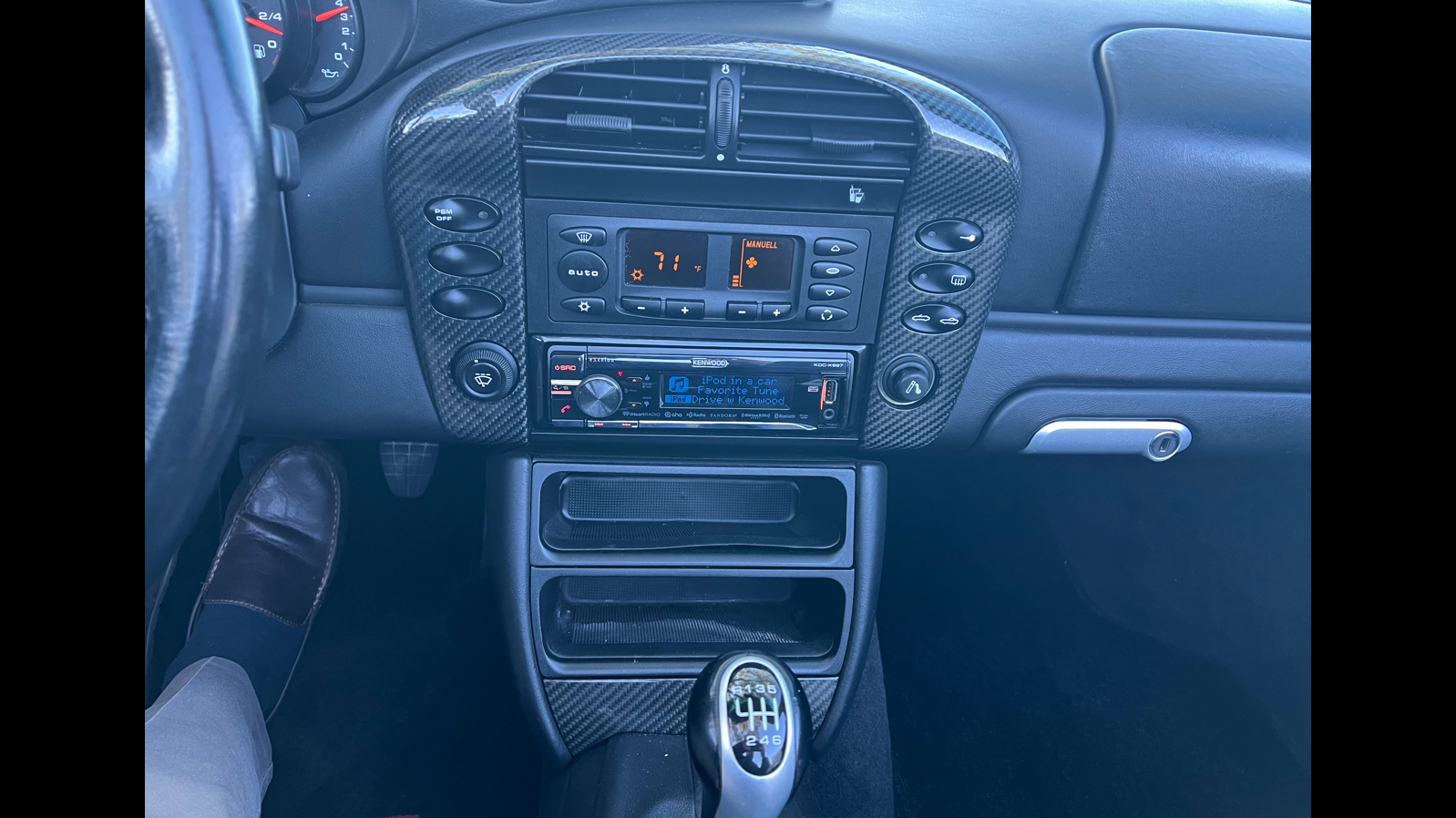 24th Image of a 2004 PORSCHE 911 4S