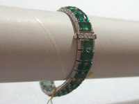 Image 4 of 8 of a N/A PLATINUM EMERALD DIAMOND