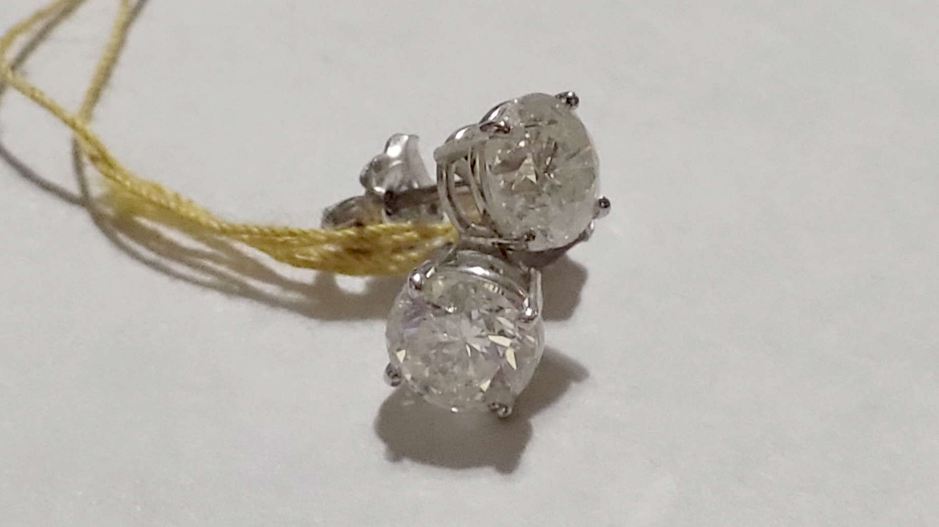 4th Image of a N/A 14K GOLD DIAMOND