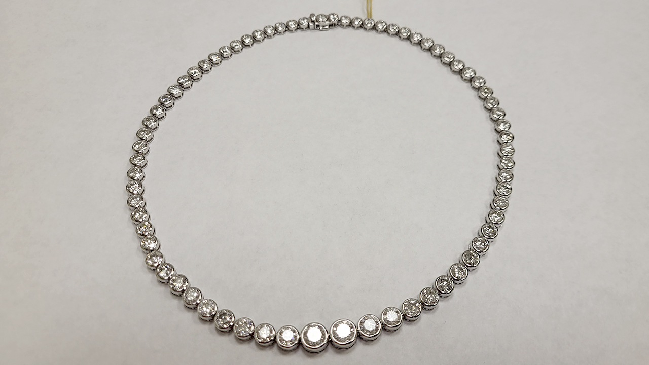2nd Image of a N/A 14K GOLD DIMAOND