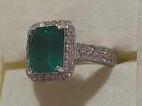 Image 3 of 8 of a N/A PLATINUM EMERALD DIAMOND