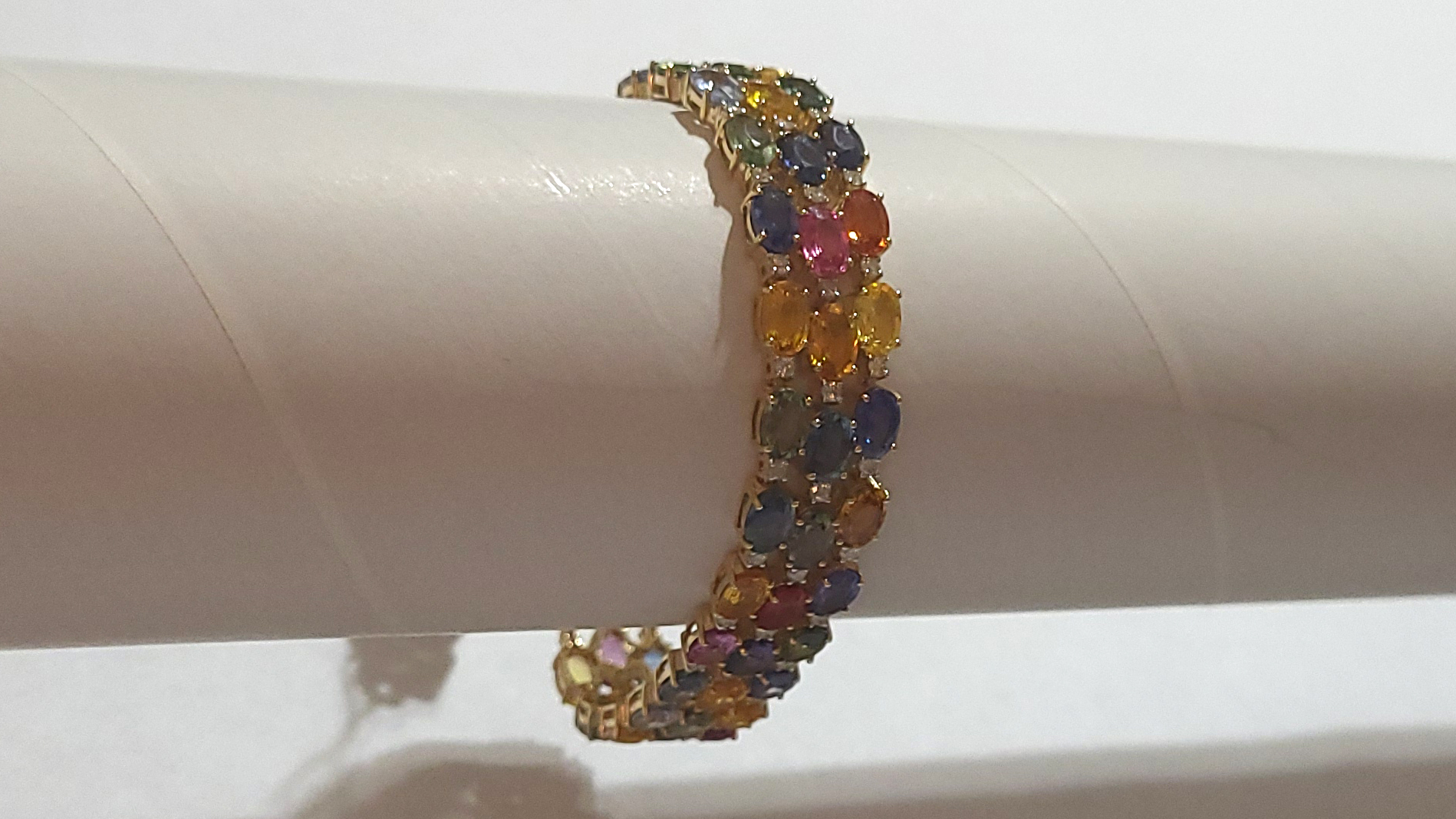 3rd Image of a N/A SAPPHIRE DIAMOND