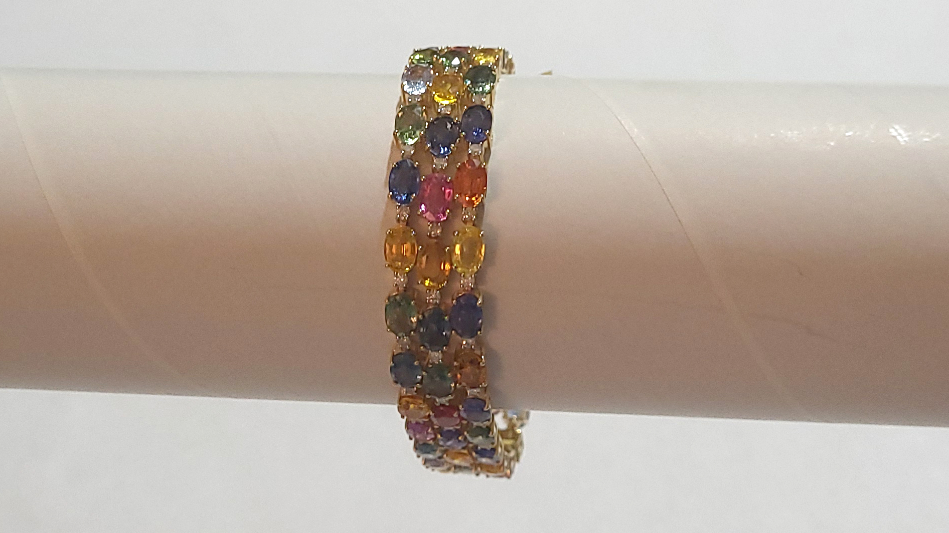 5th Image of a N/A SAPPHIRE DIAMOND