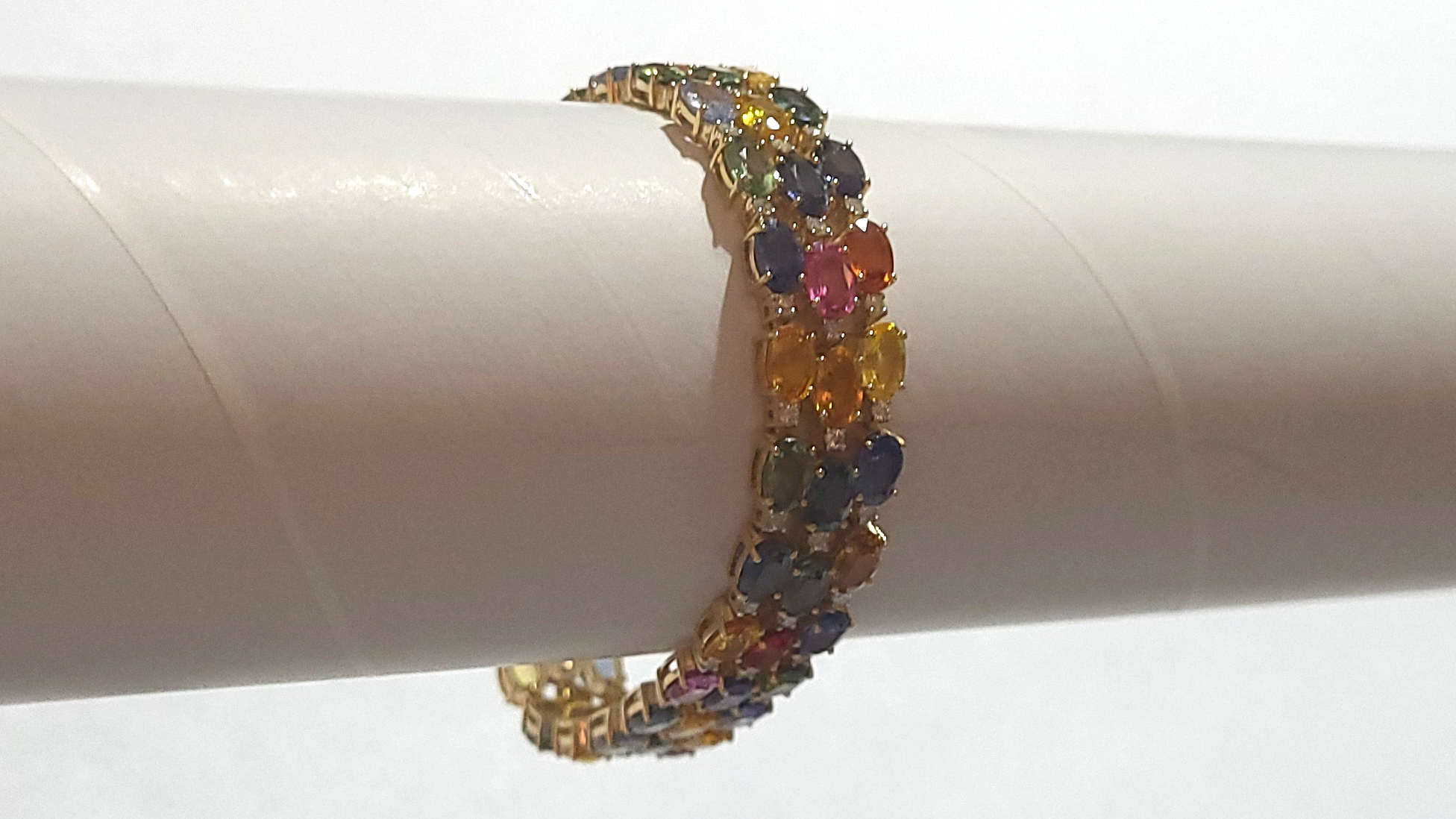 6th Image of a N/A SAPPHIRE DIAMOND