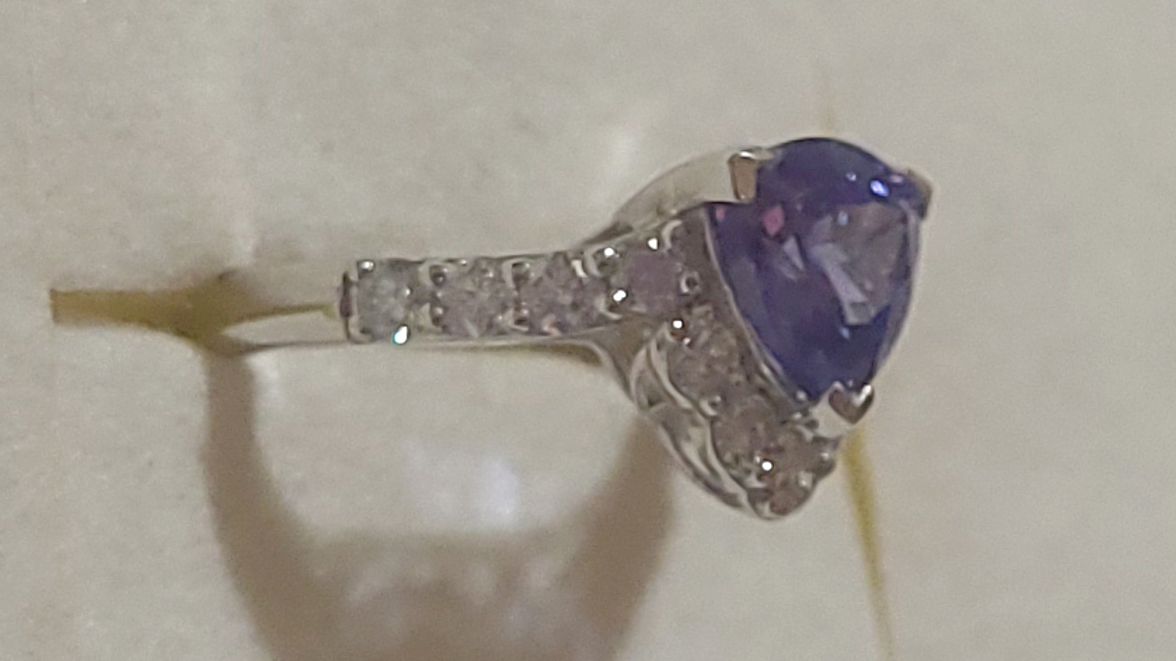 3rd Image of a N/A PLATINUM TANZANITE DIAMOND
