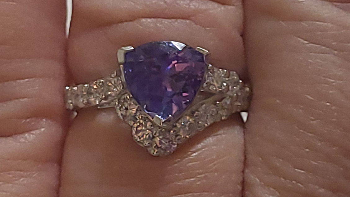 4th Image of a N/A PLATINUM TANZANITE DIAMOND