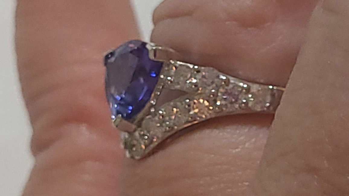 5th Image of a N/A PLATINUM TANZANITE DIAMOND