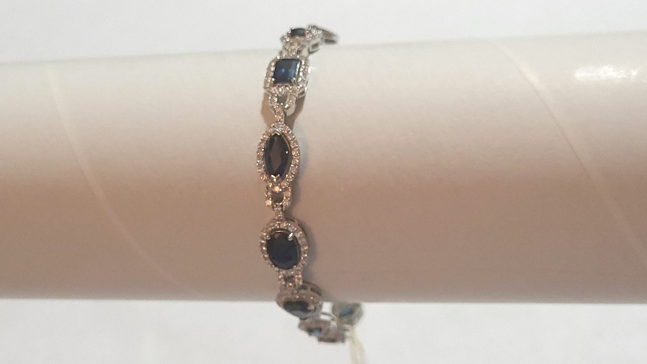 5th Image of a N/A SAPPHIRE CORUNDUM DIAMOND