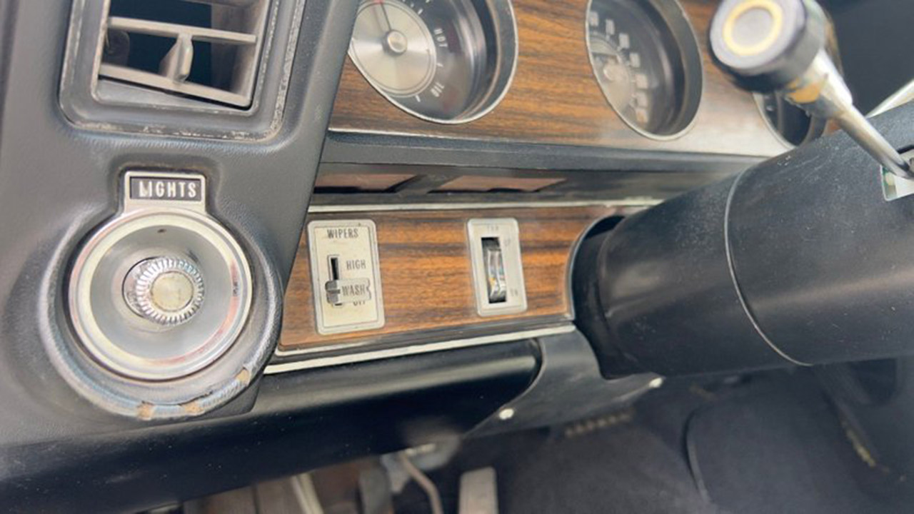 12th Image of a 1971 OLDSMOBILE CUTLASS