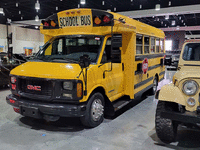Image 1 of 10 of a 2002 GMC SAVANA 3500