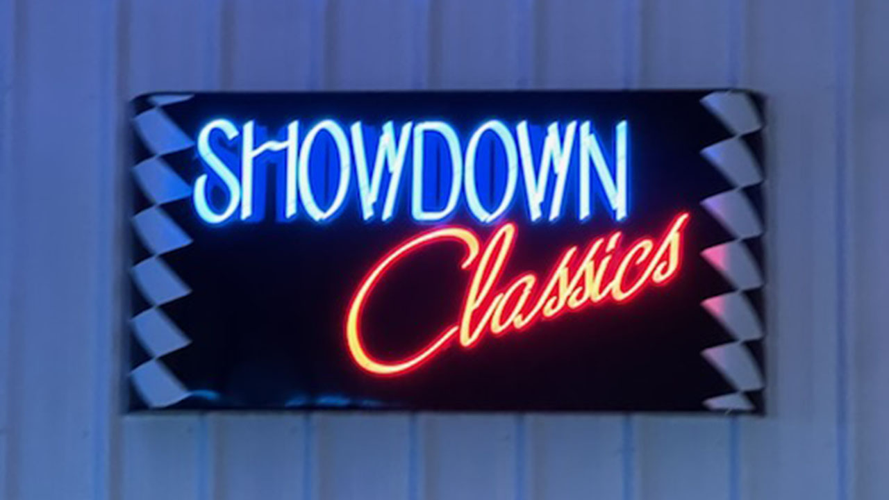 0th Image of a N/A SHOWDOWN CLASSICS NEON SIGN