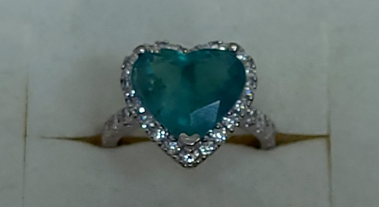 4th Image of a N/A 14K WHITE GOLD NATURAL EMERALD BERYL AND DIAMOND