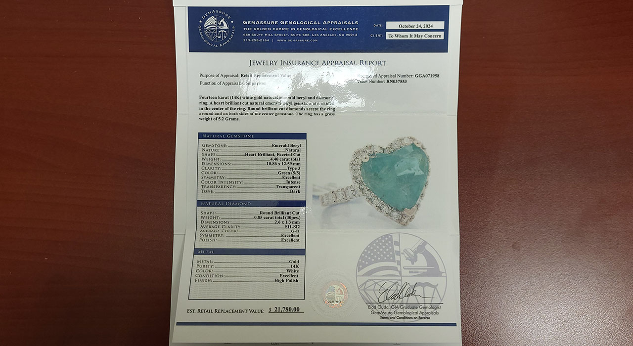 8th Image of a N/A 14K WHITE GOLD NATURAL EMERALD BERYL AND DIAMOND