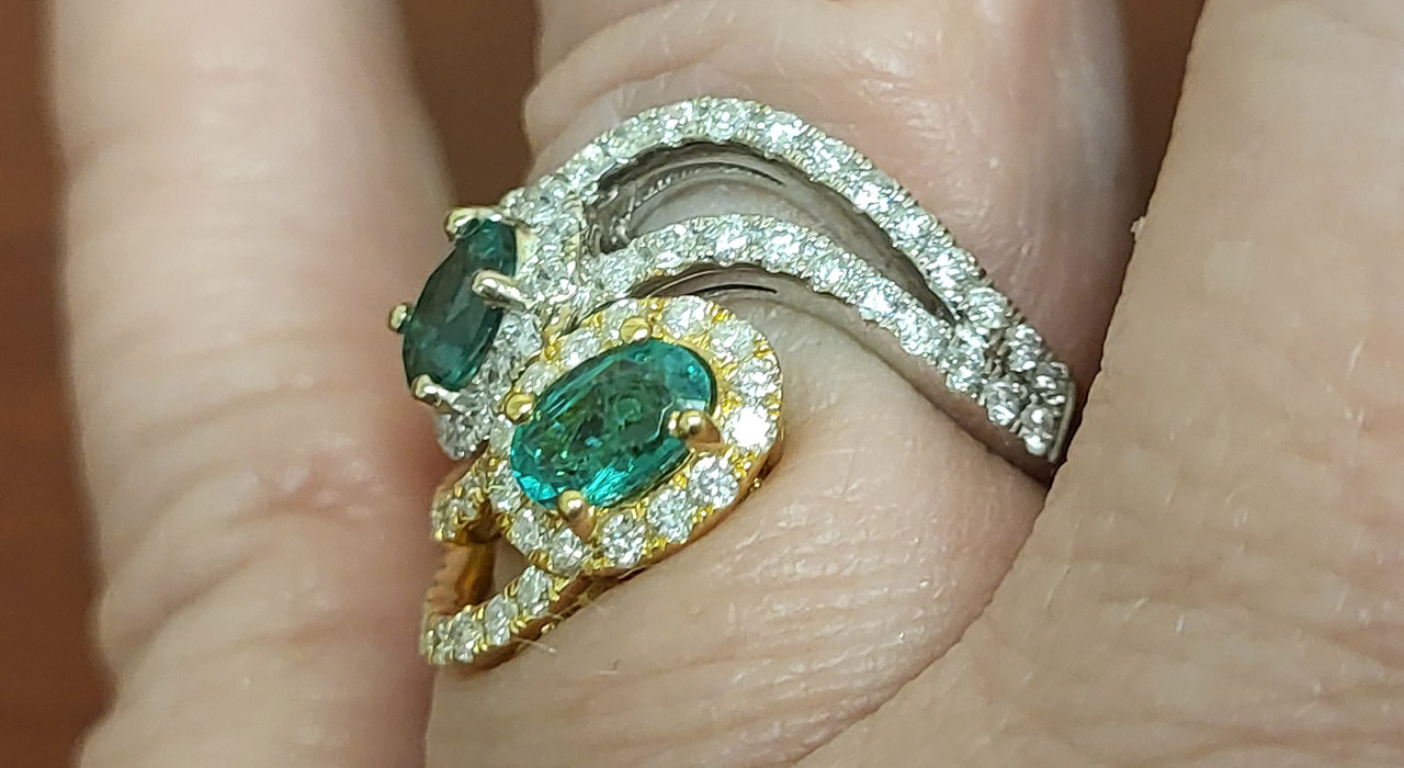 5th Image of a N/A 18K WHT/YLLW GOLD EMERALD AND DIAMOND