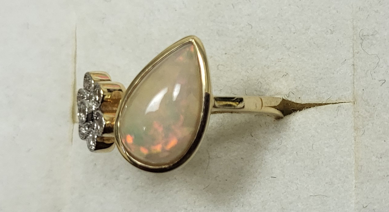 1st Image of a N/A 14K YELLOW GOLD DIAMOND AND OPAL