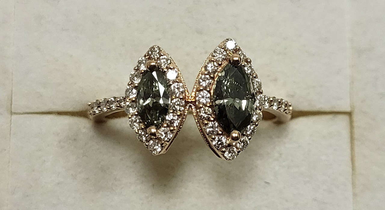 0th Image of a N/A 18K GOLD GREEN AND WHITE DIAMOND