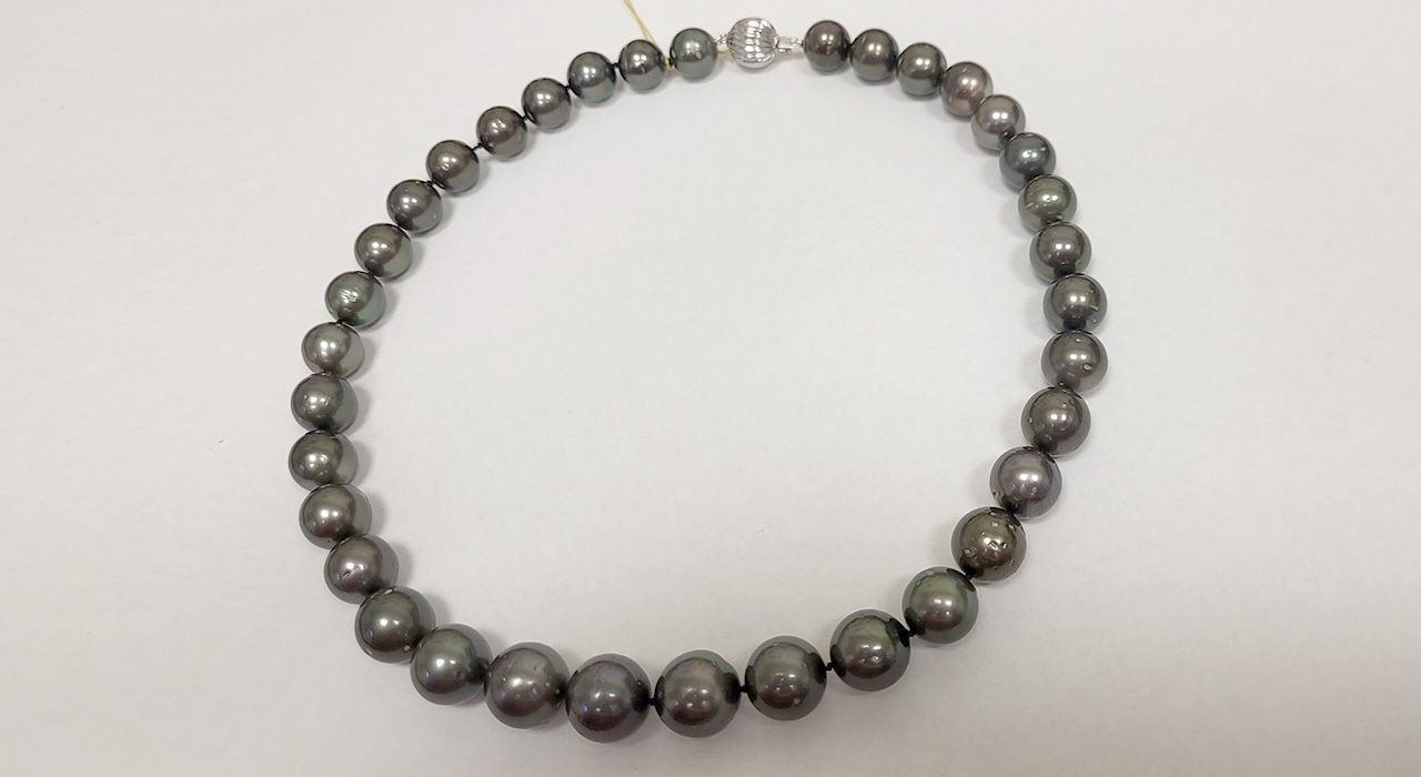 2nd Image of a N/A 14K WHITE GOLD CULTURED SOUTH SEA PEARL