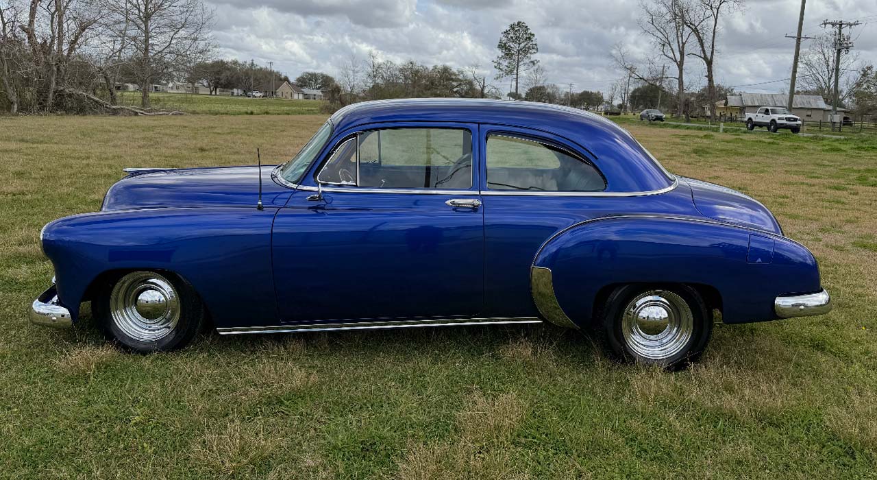 3rd Image of a 1949 CHEVROLET DELUXE