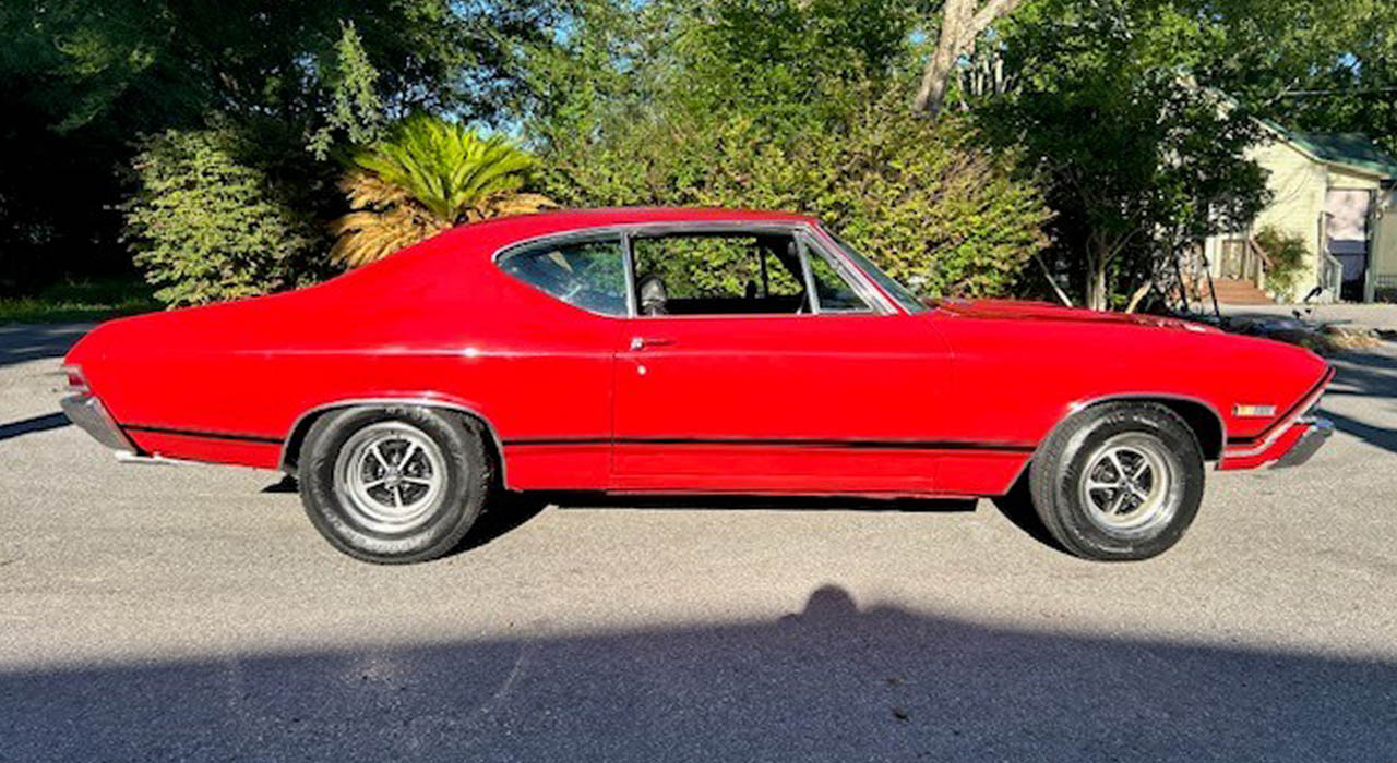 3rd Image of a 1968 CHEVROLET CHEVELLE