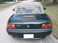 Image 10 of 17 of a 1997 BMW Z3