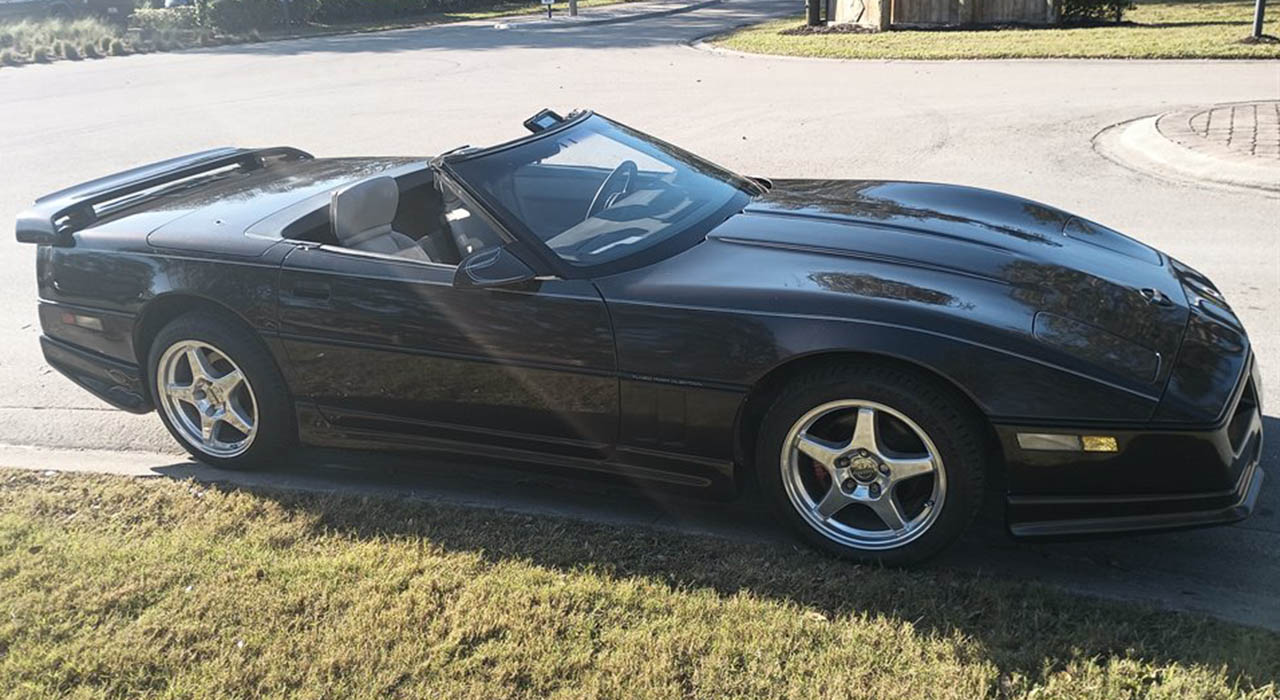 2nd Image of a 1989 CHEVROLET CORVETTE