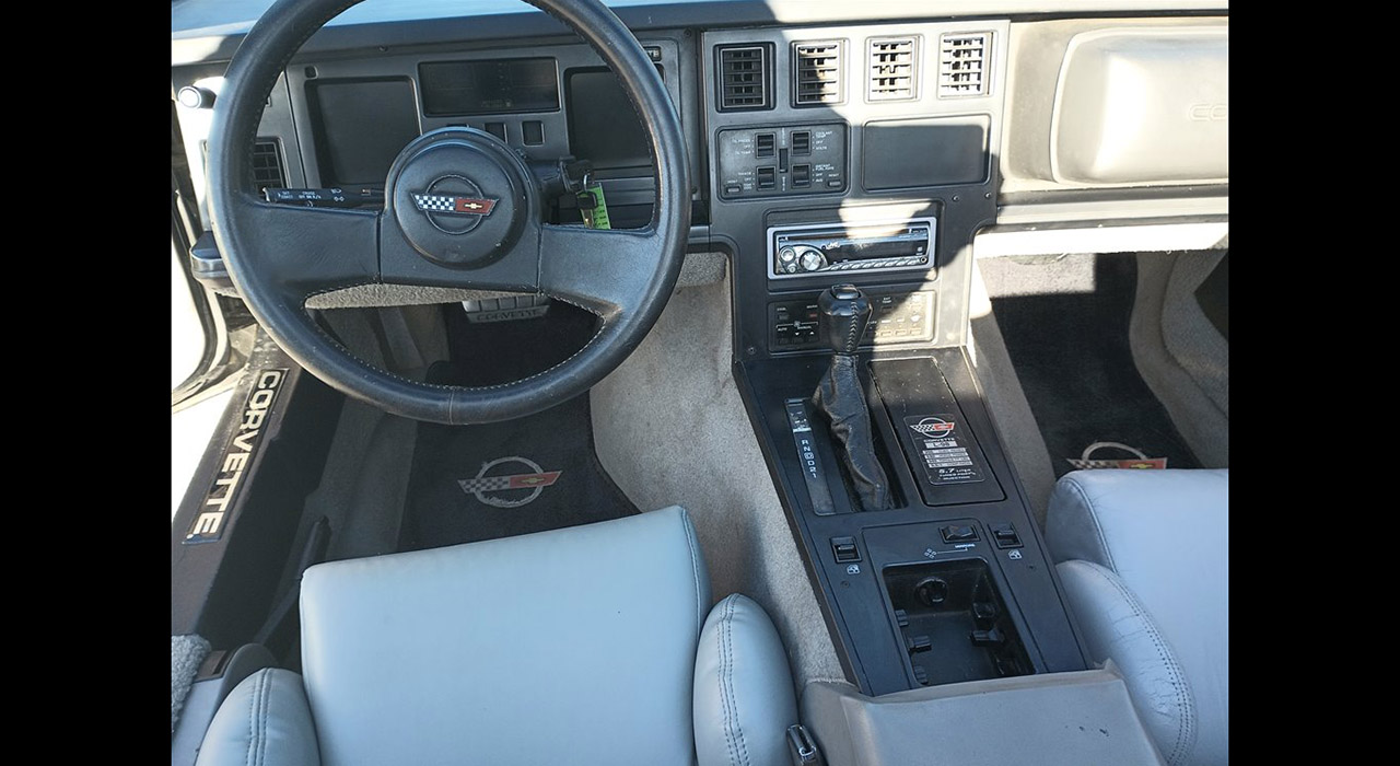 10th Image of a 1989 CHEVROLET CORVETTE