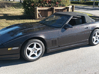 Image 2 of 15 of a 1989 CHEVROLET CORVETTE