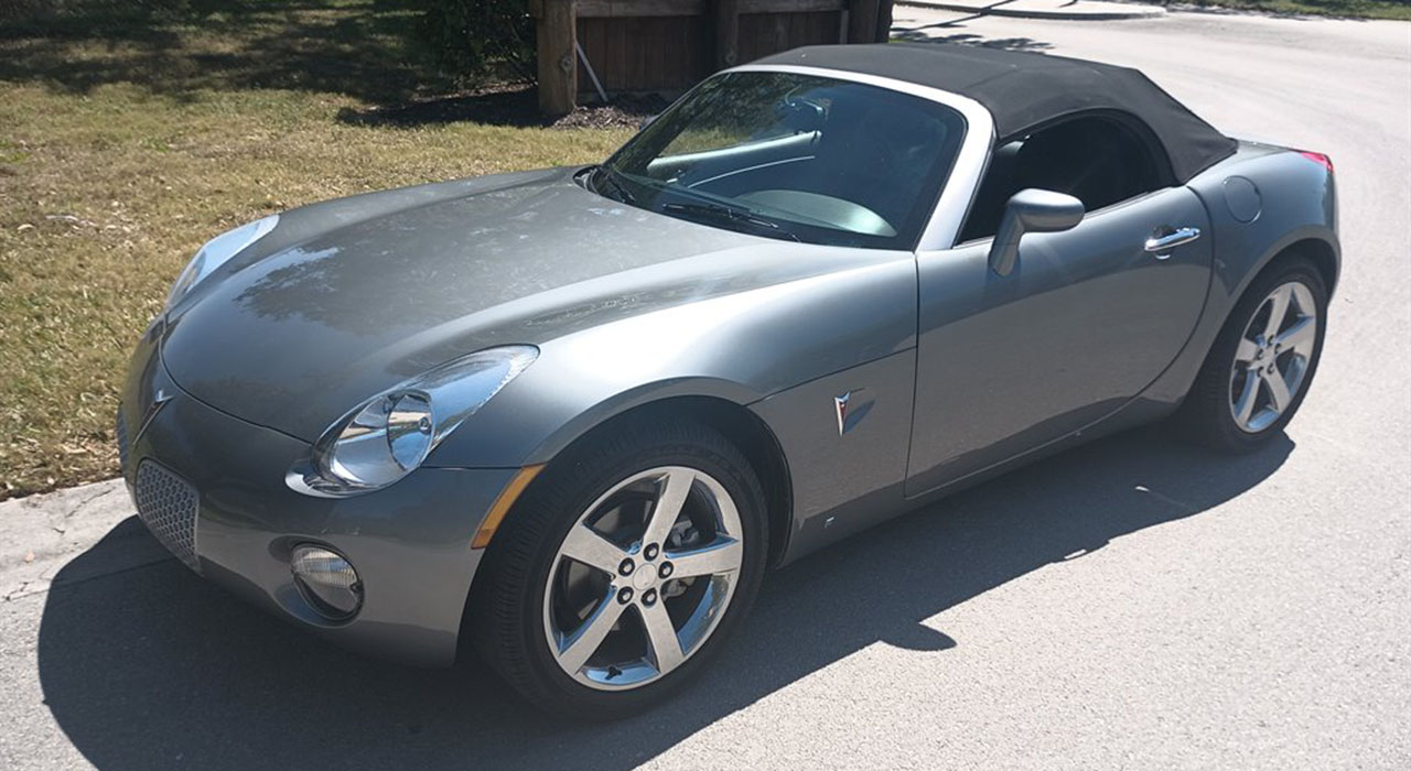 1st Image of a 2007 PONTIAC SOLSTICE