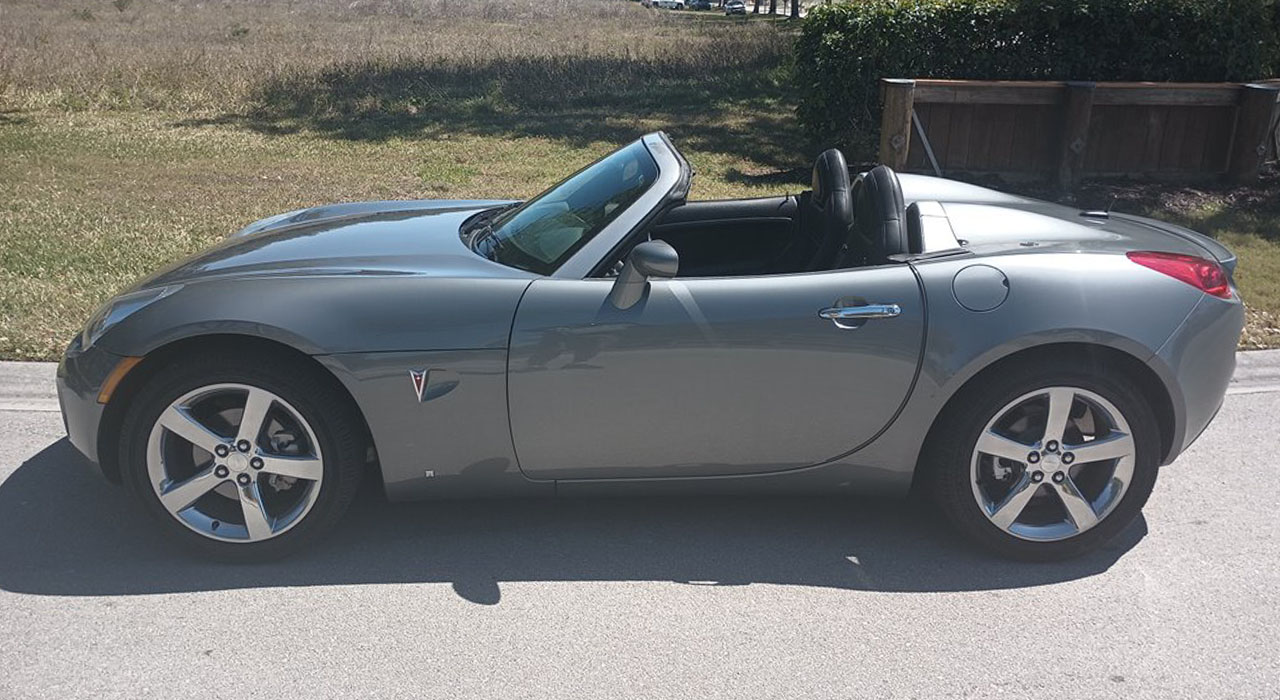 4th Image of a 2007 PONTIAC SOLSTICE