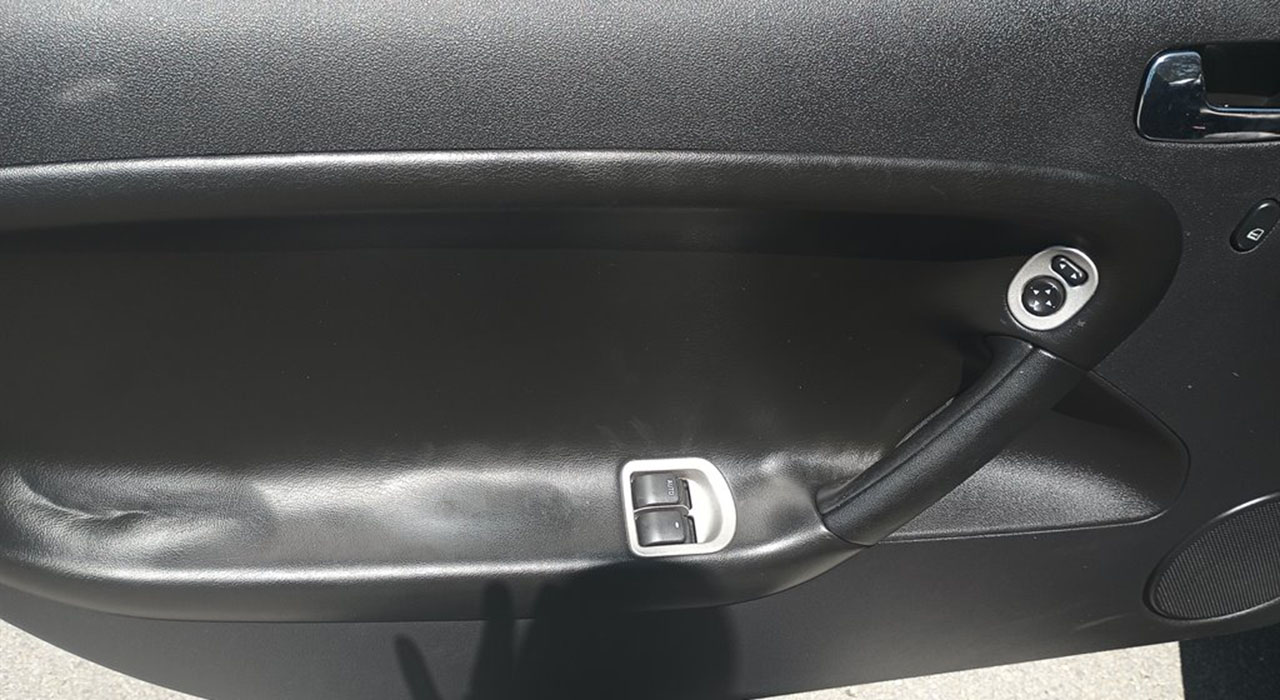 13th Image of a 2007 PONTIAC SOLSTICE