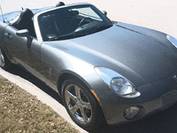 Image 3 of 19 of a 2007 PONTIAC SOLSTICE