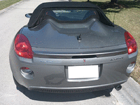 Image 11 of 19 of a 2007 PONTIAC SOLSTICE