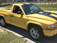 Image 2 of 23 of a 1999 DODGE DAKOTA RT